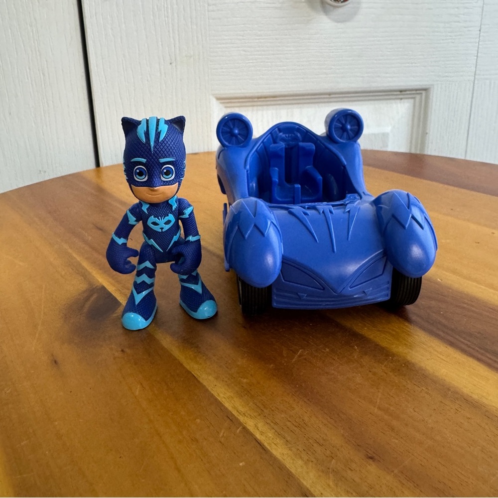 PJ Masks catboy character and car